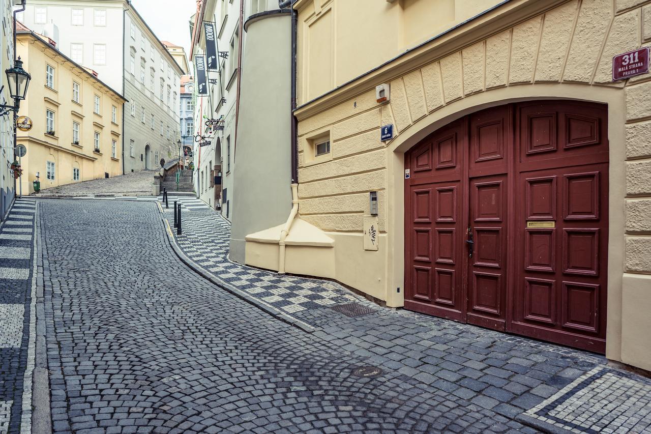 St. George Apartments Praga Exterior foto
