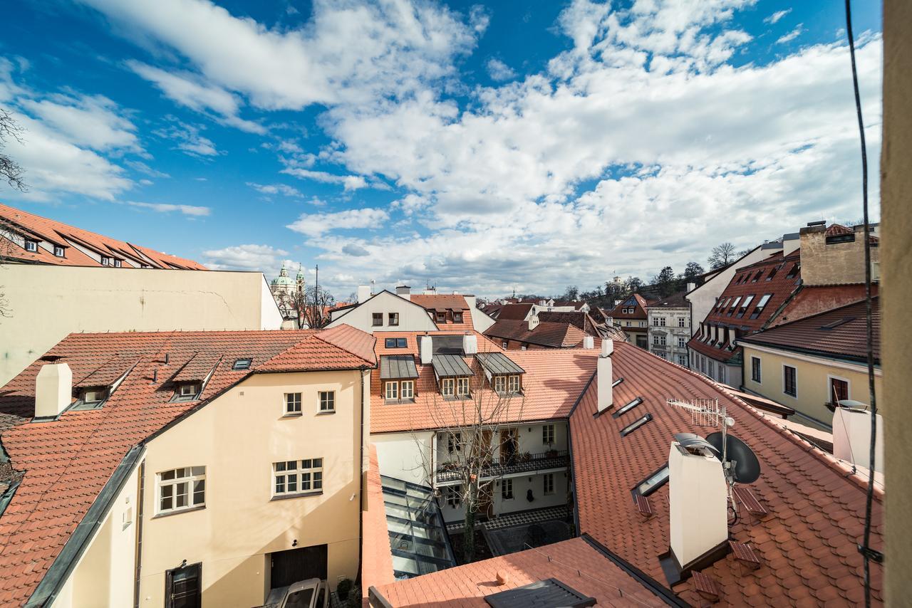 St. George Apartments Praga Exterior foto