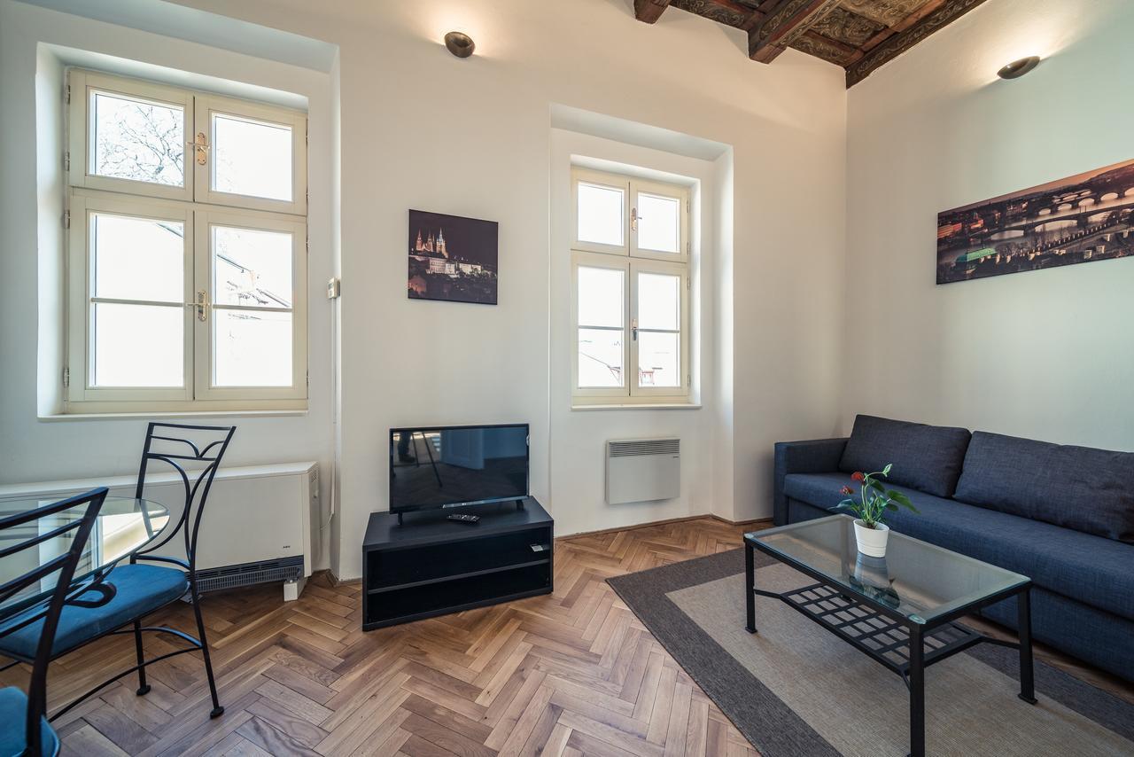 St. George Apartments Praga Exterior foto